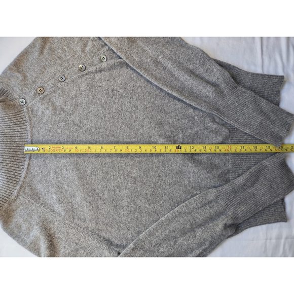 Valarie Steven's Womans 2 Ply Cashmere Sweater Cowl Neck Size Medium Gray Soft - Picture 5 of 5